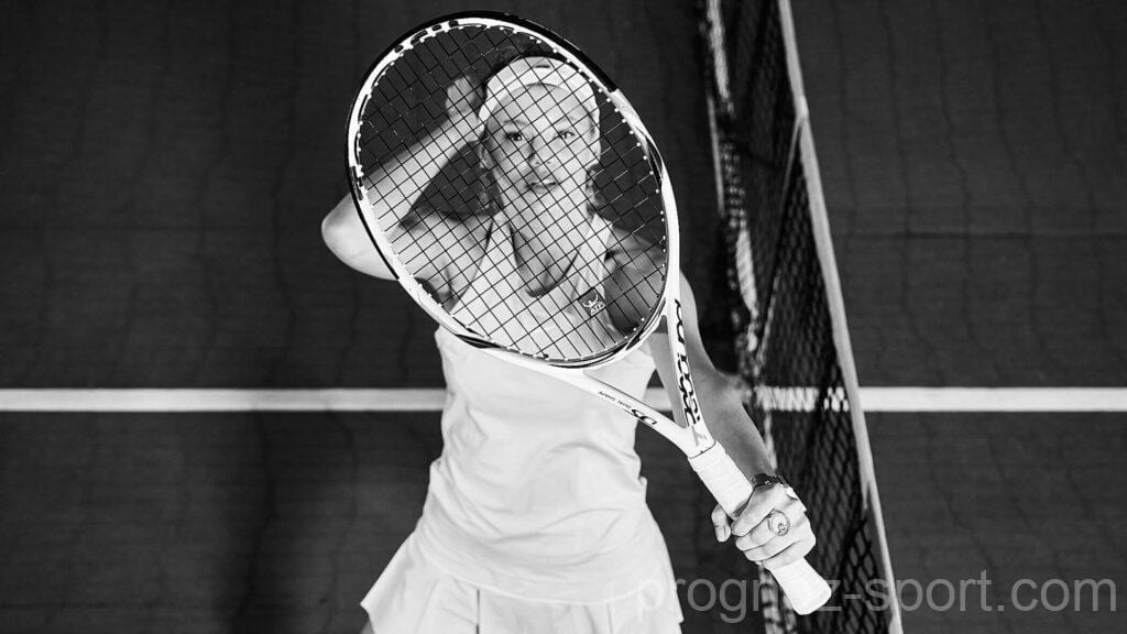 Ясмин Паолини — Анна Каролина Шмидлова Второй раунд турнира в Монтеррее.