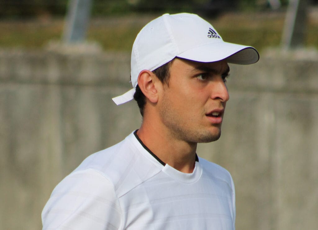 Маттео Берреттини — Аслан Карацев: финал Serbia Open Кф1.93