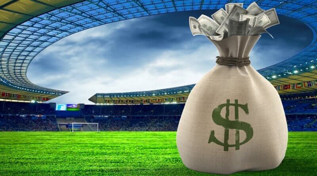 Кто получает самую высокую зарплату в футболе? ТОП-5 высокооплачиваемых игроков!