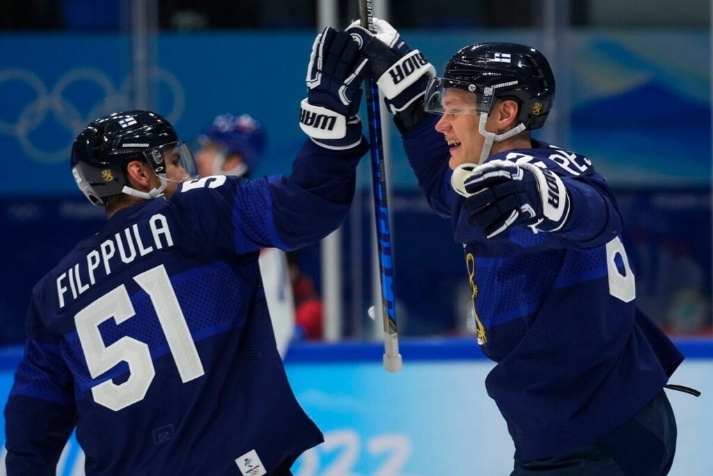 Финляндия — Канада: львы – цари на льду!