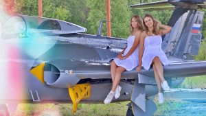 Российские суперзвезды — Юлия Крылова и Ксения Гринберг