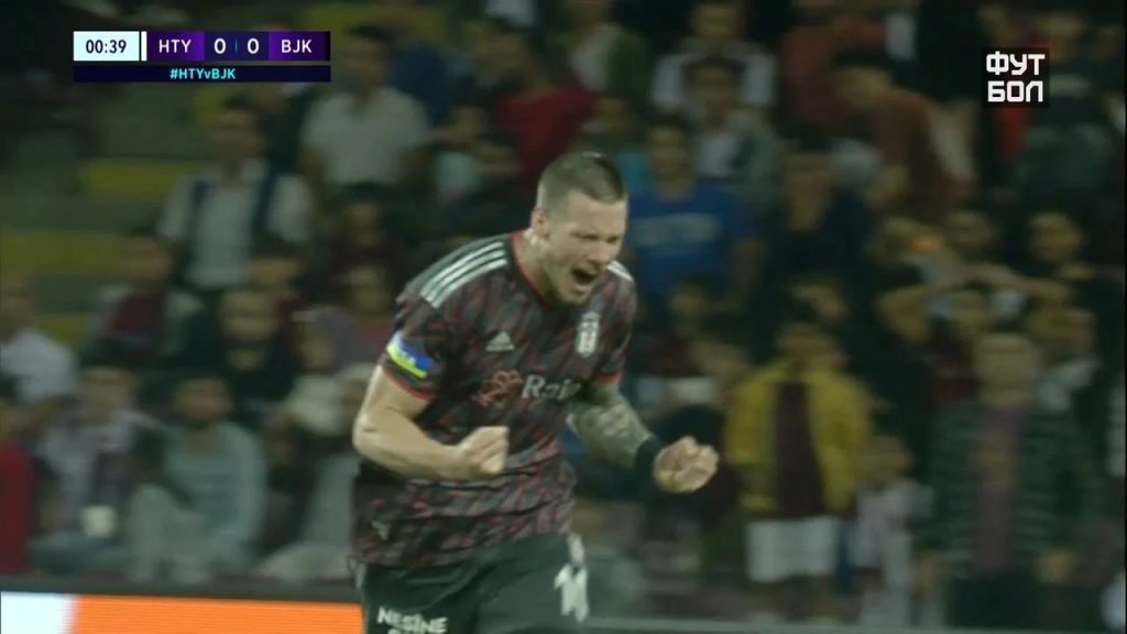 Ваут Вегорст забивает за «Бешикташ» уже на 36-ой секунде матча