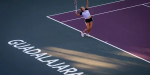 Анна Калинская — Барбора Крейчикова: на последнем туре WTA 1000
