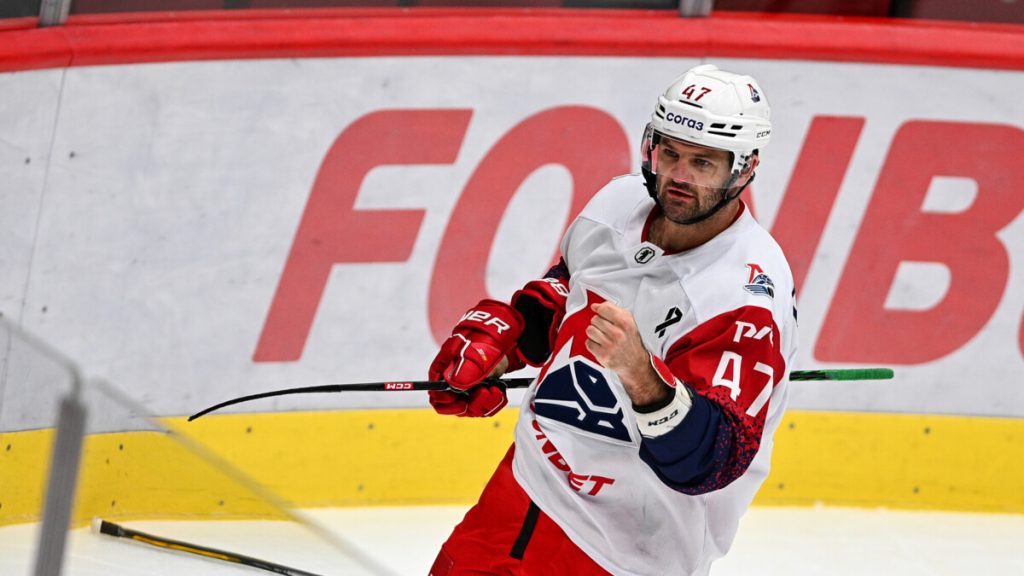 «Локомотив» – «Трактор»: где смотреть, когда и коэффициенты БК