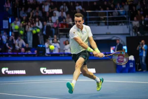 Роберто Баутиста-Агут — Якуб Меншик: 2 круг в Лондоне