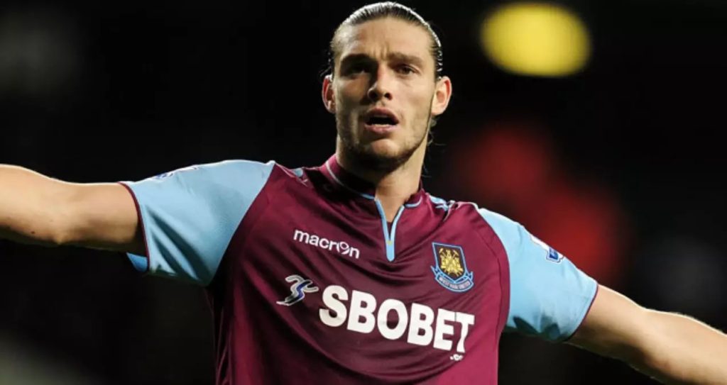 Энди Кэрролл продолжит карьеру в шестом дивизионе