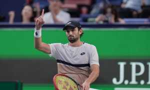 Валантен Вашеро – Иржи Легечка: на старте Rolex Paris Masters