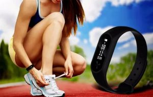 Как выбрать спортивные часы и фитнес-браслет