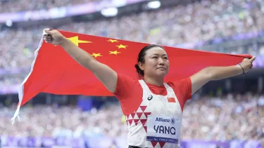 Трансферные потоки 2025: почему российские спортсмены выбирают Ближний Восток и Китай